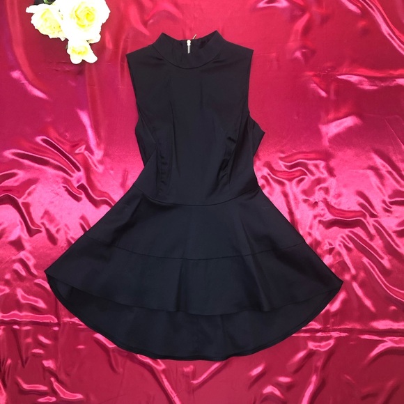 ⭐️NEW⭐️White House Black Market Mock Neck Sleeveless Fit & Flare Tunic Top Black - Picture 4 of 12